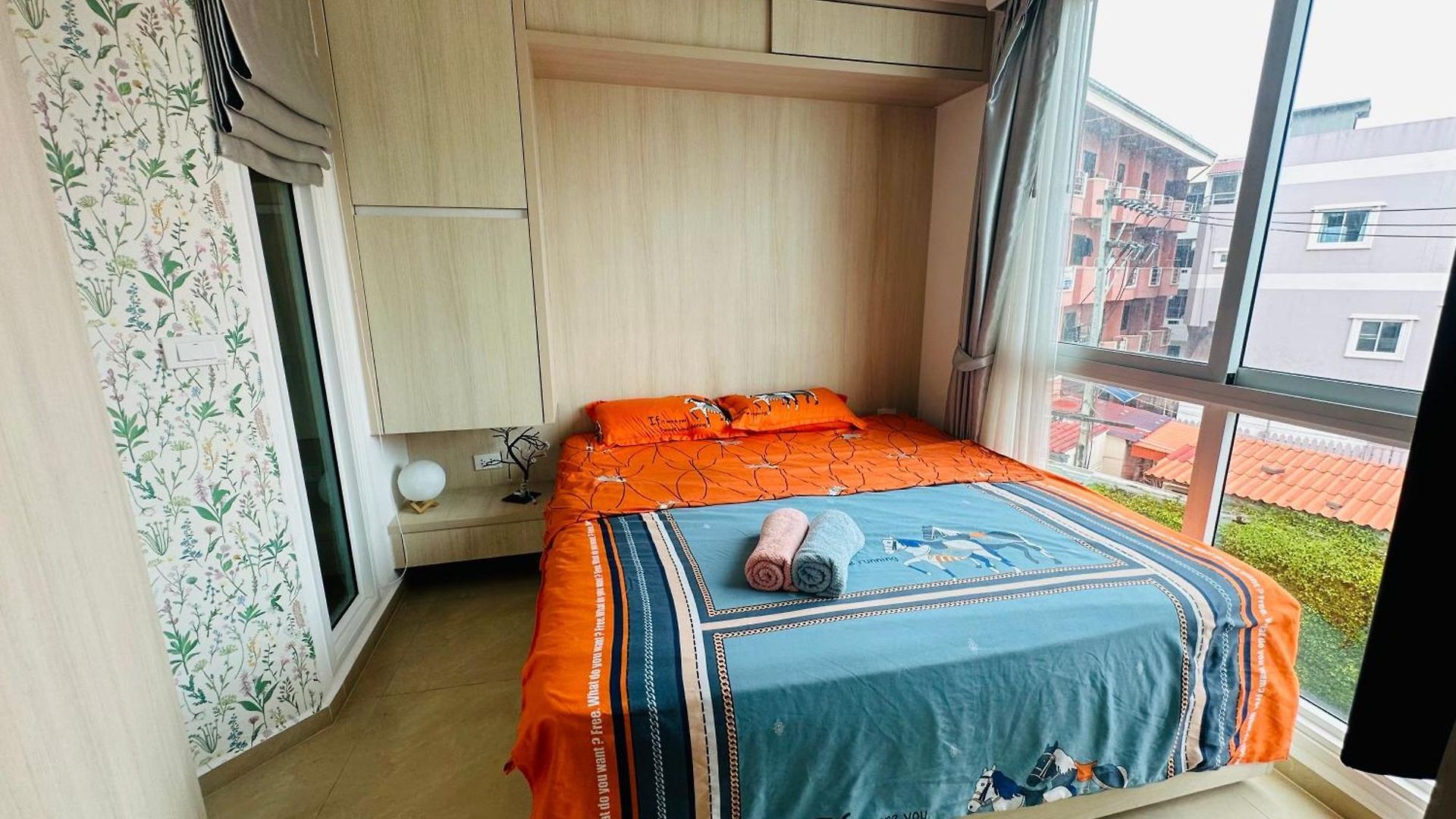 Apartment Center Luxurious Garden 2 *