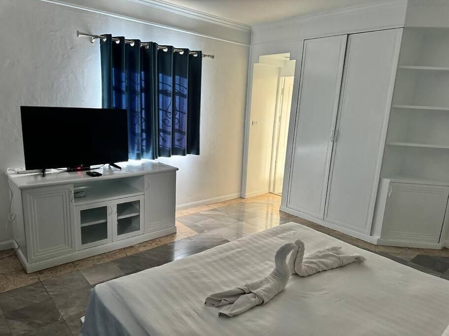芭提雅南路4卧4卫 Blue Star Pool 近步行街和夜市 วิลล่า Pattaya