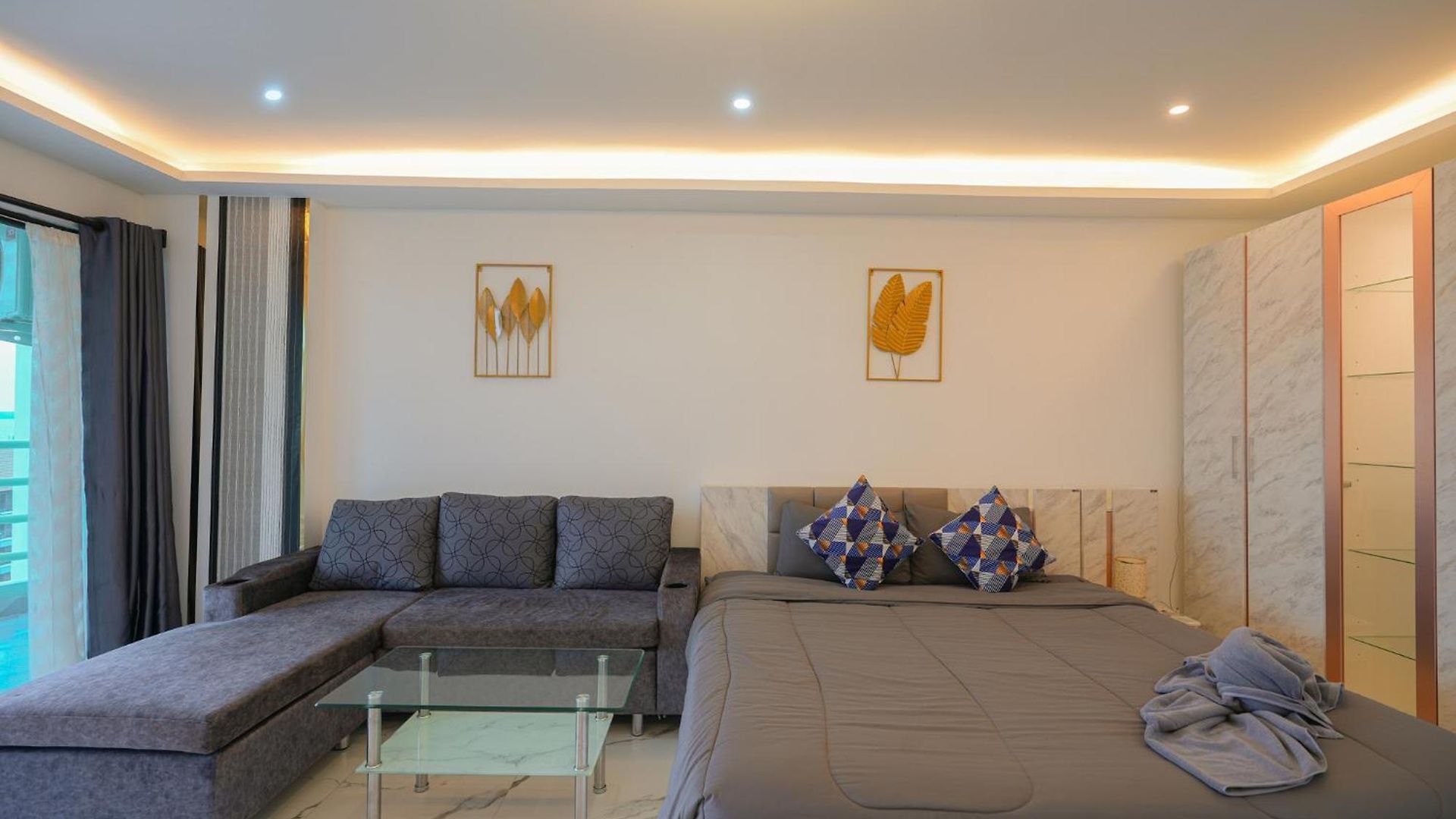 Jomtien Seaview At View Talay 5 ,big Pool