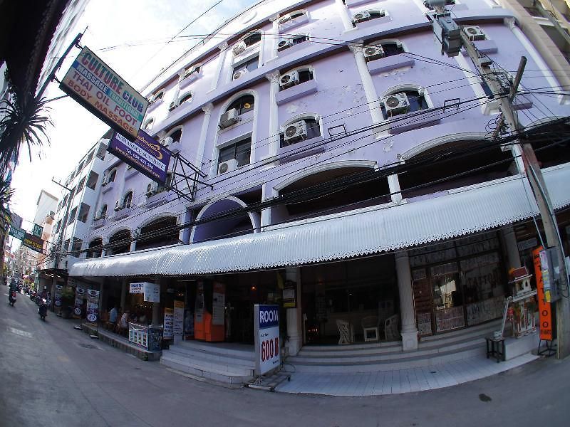 Sawasdee Sunshine โรงแรม Pattaya