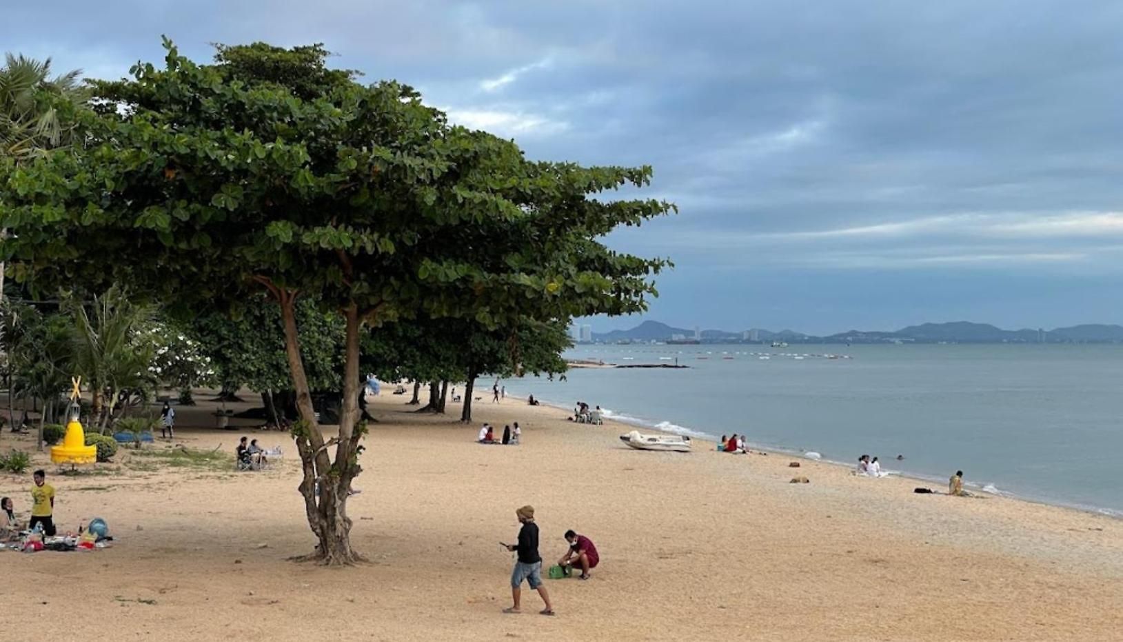 Apartment Furnished Studio Near Pattaya Beach - Your Home Away From Home *