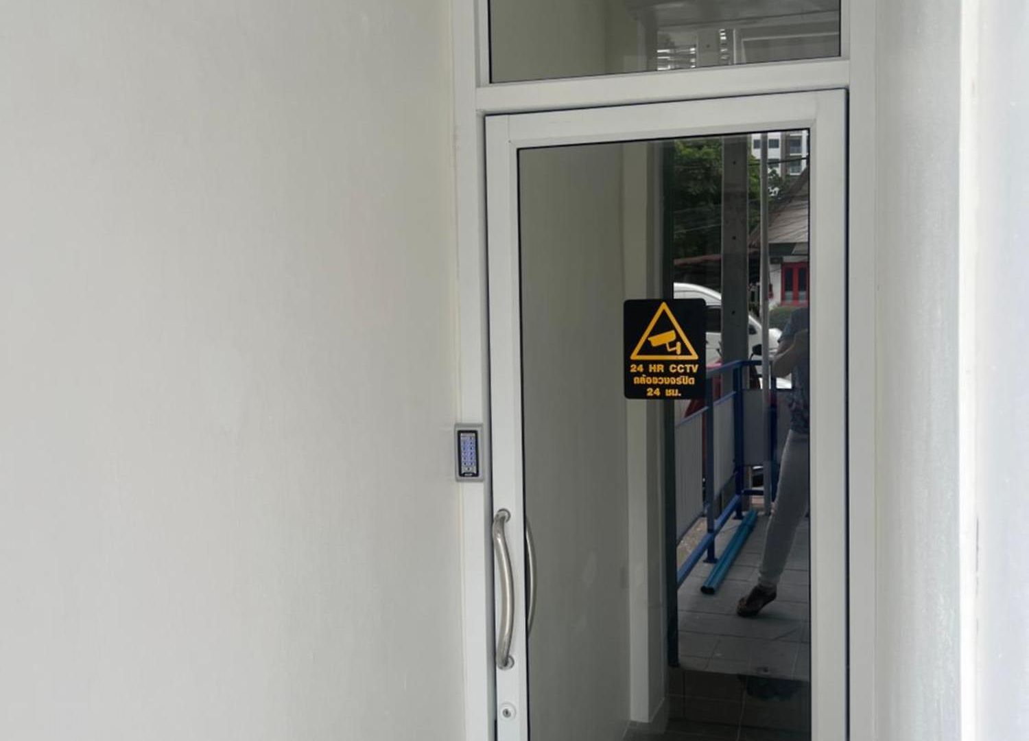 เที่ยวพัทยามองหาที่พักหลักร้อยb456b * Pattaya