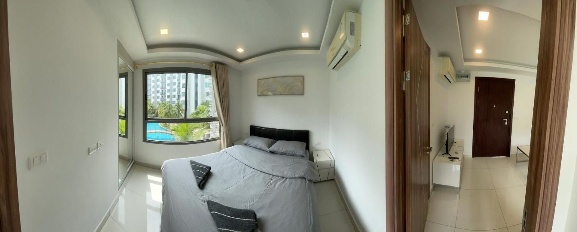 Apartment Arcadia Beach Condominium Pattaya