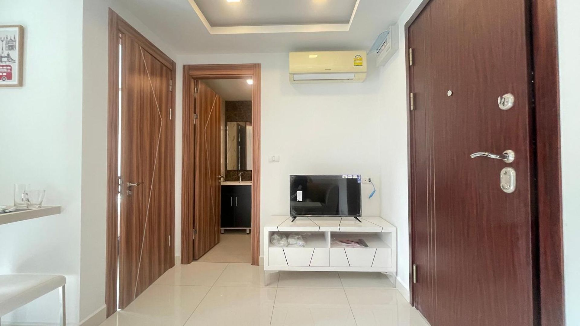 Apartment Arcadia Beach Condominium Pattaya