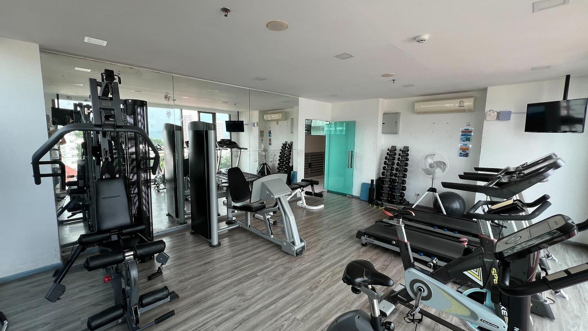 อพาร์ทเม้น Cozy Ocean Hideaway 400m To & Fast Wi-fi *