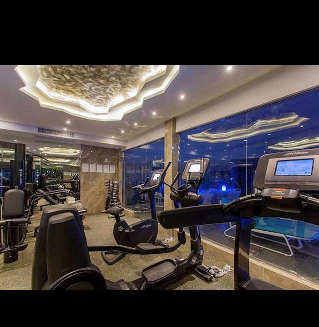 Centara Avenue Residences *