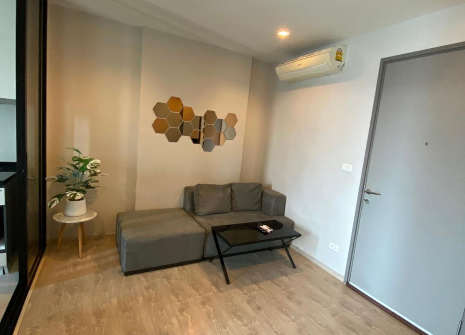 The Base In อพาร์ตโฮเทล Pattaya