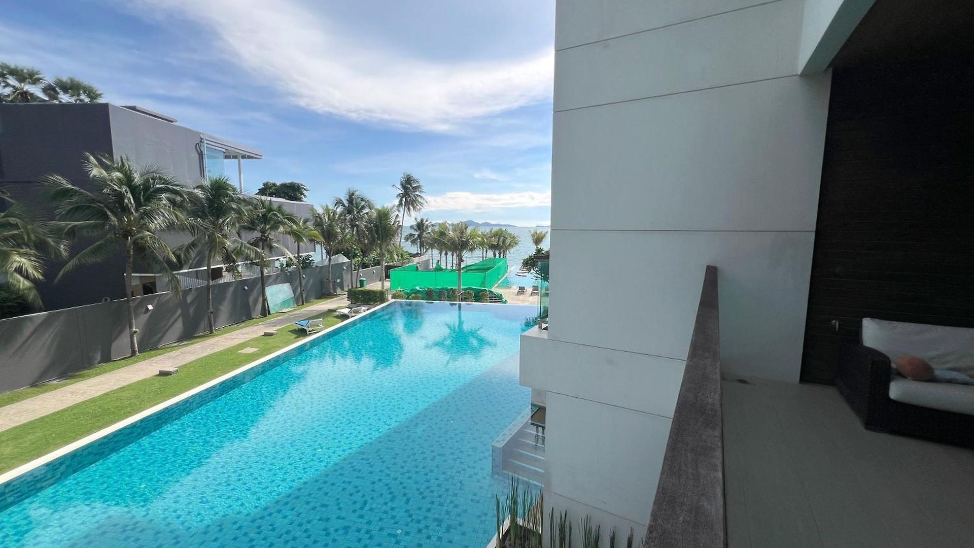 Ananya Beachfront Wongamat Paradise Pattaya