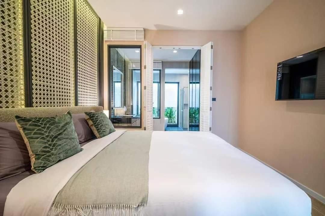 Moon 5-bedroom Luxury Pool วิลล่า Pattaya