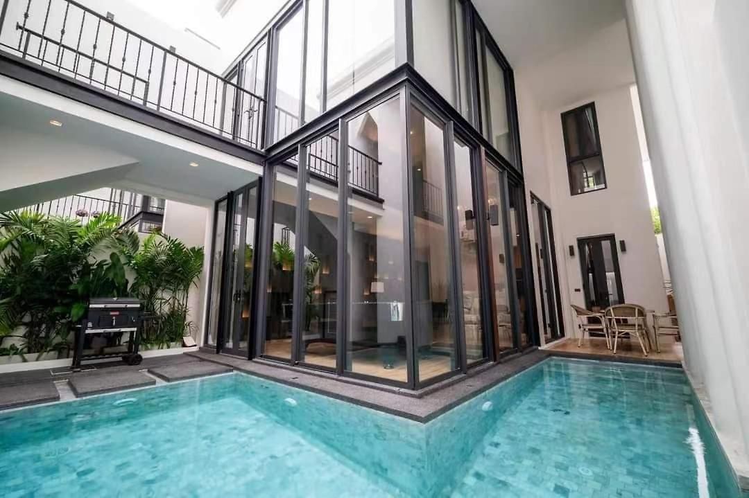 วิลล่า Moon 5-bedroom Luxury Pool Pattaya