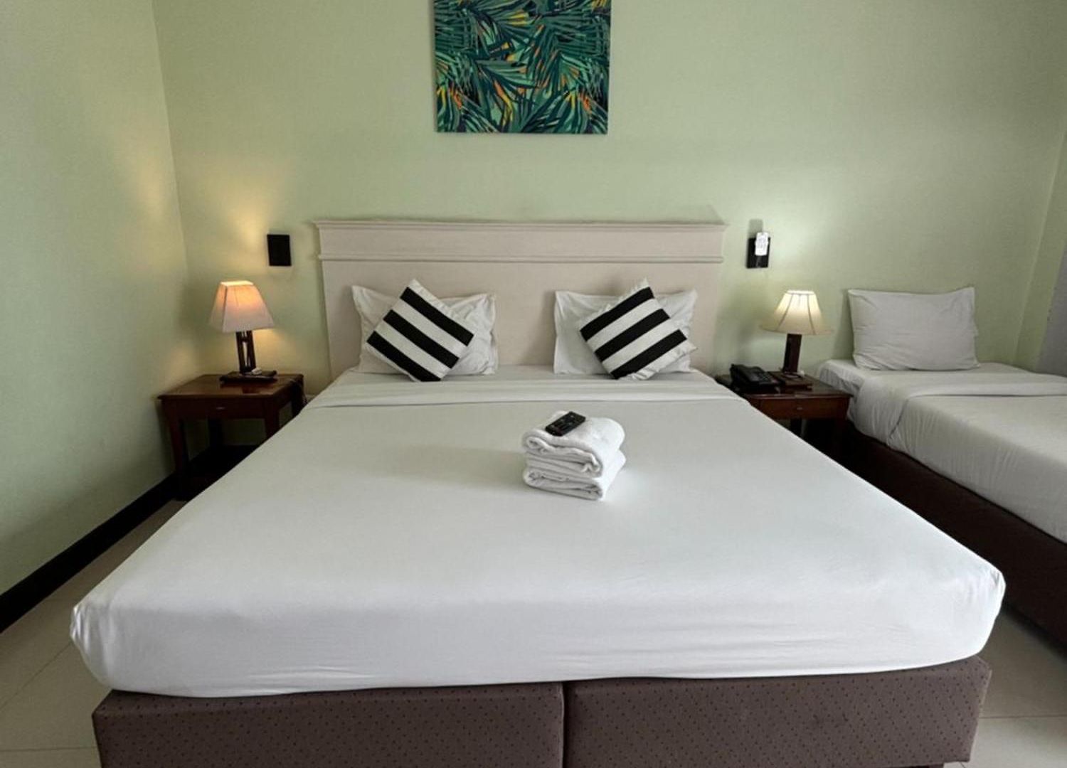 โรงแรม สุทัศน์คอร์ท 1 3*
