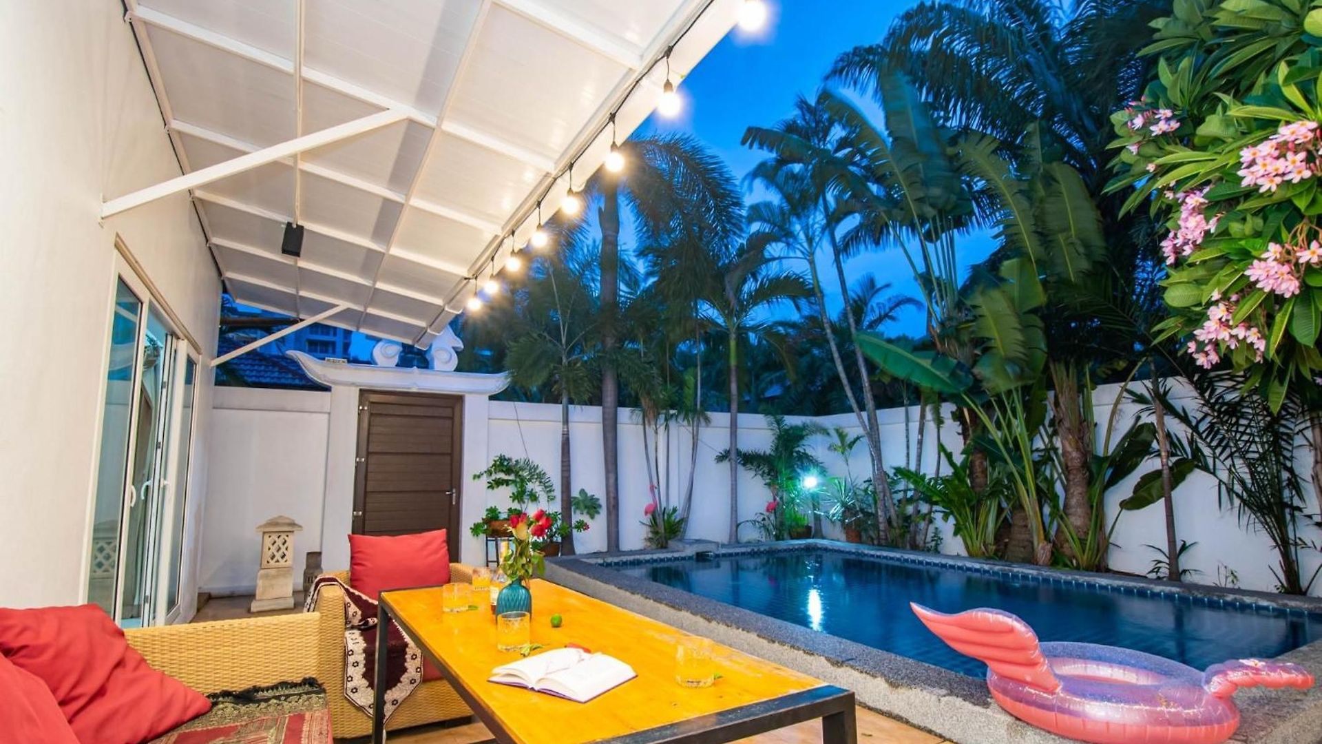 Villa Private Pool 3b Snooker Karaoke 200m