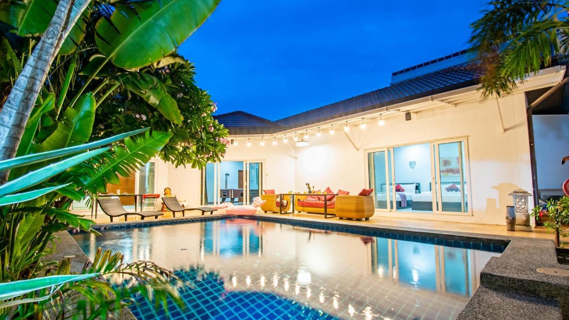 Private Pool 3b Snooker Karaoke 200m Pattaya