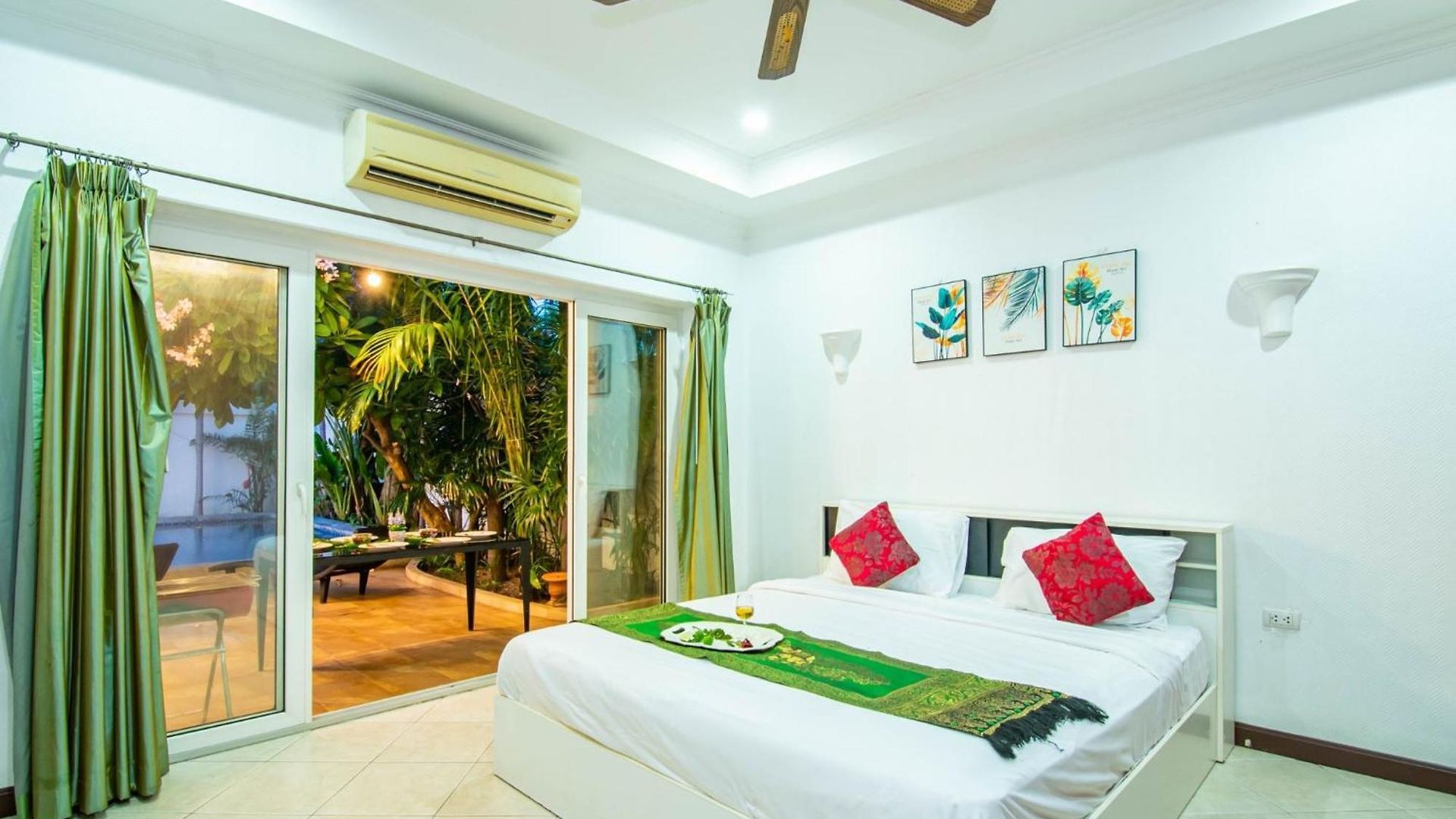 Private Pool 3b Snooker Karaoke 200m Villa *
