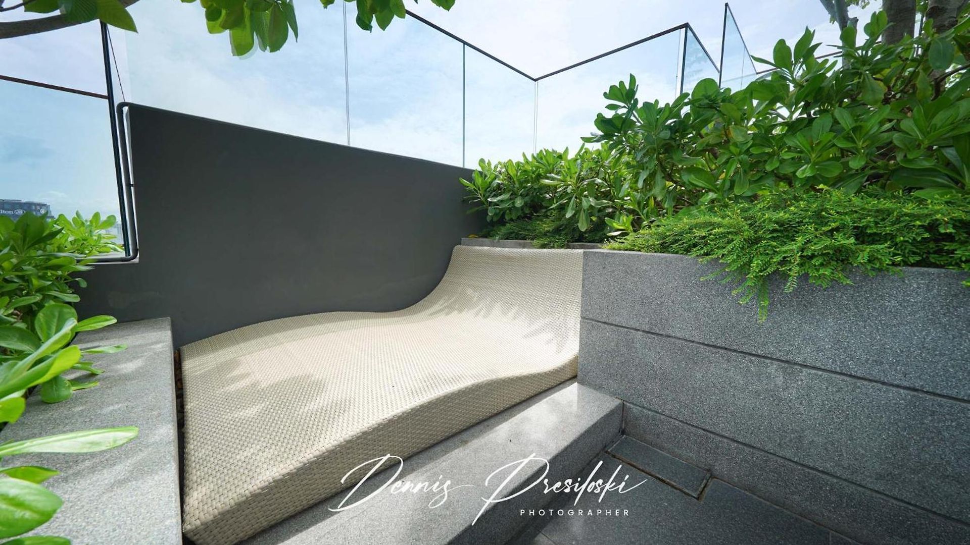 อพาร์ทเม้น Luxury Edge Seaview *