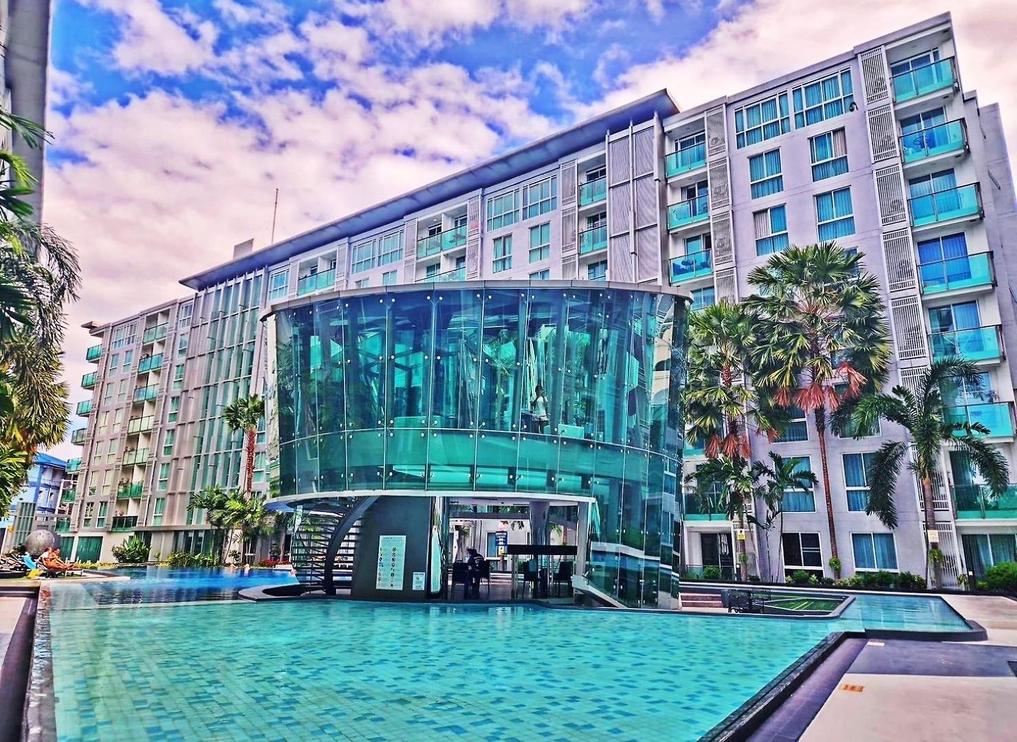 By Saatit * Pattaya