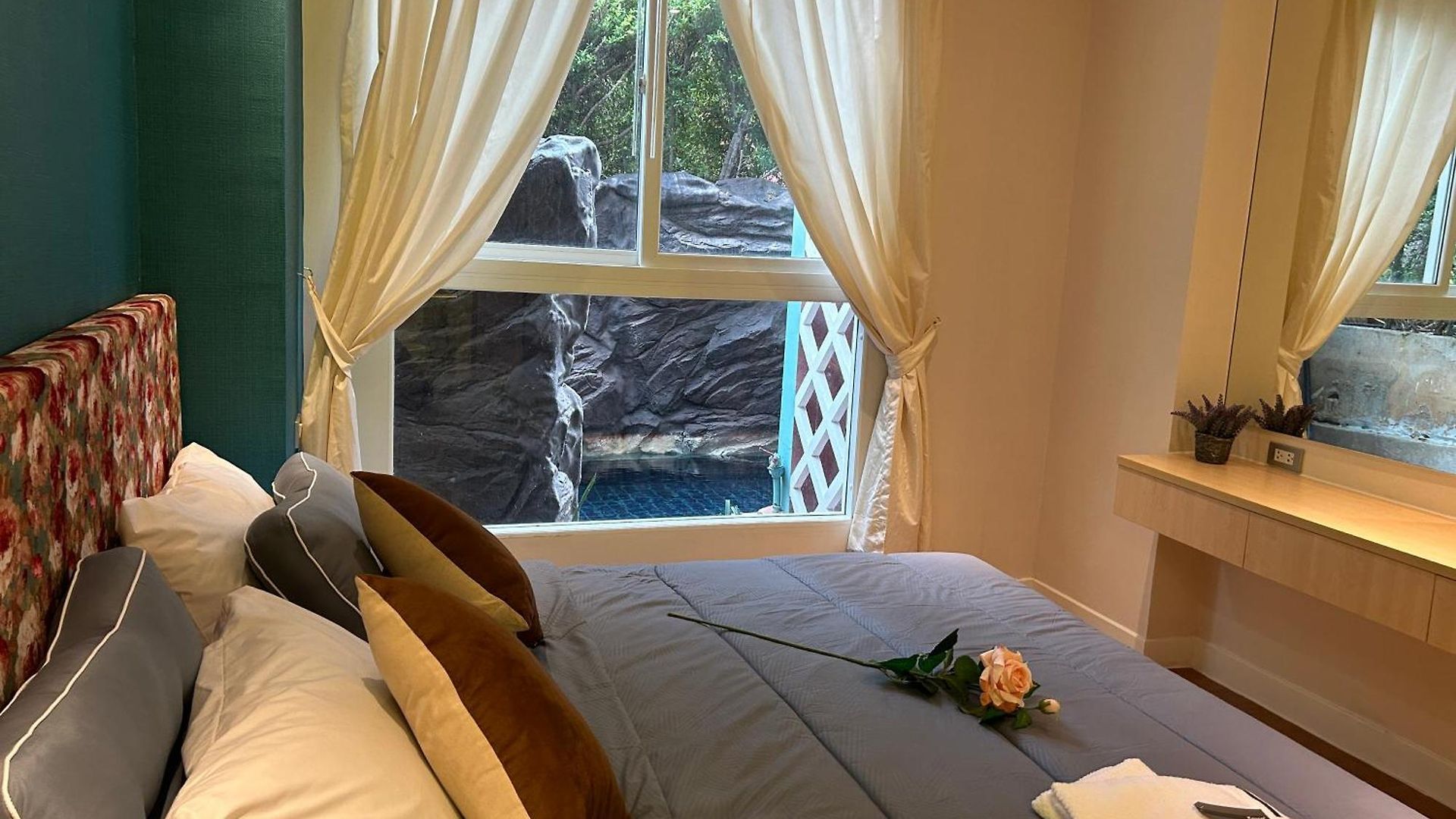 The Grand Caribbean Pool Access อพาร์ตโฮเทล Pattaya