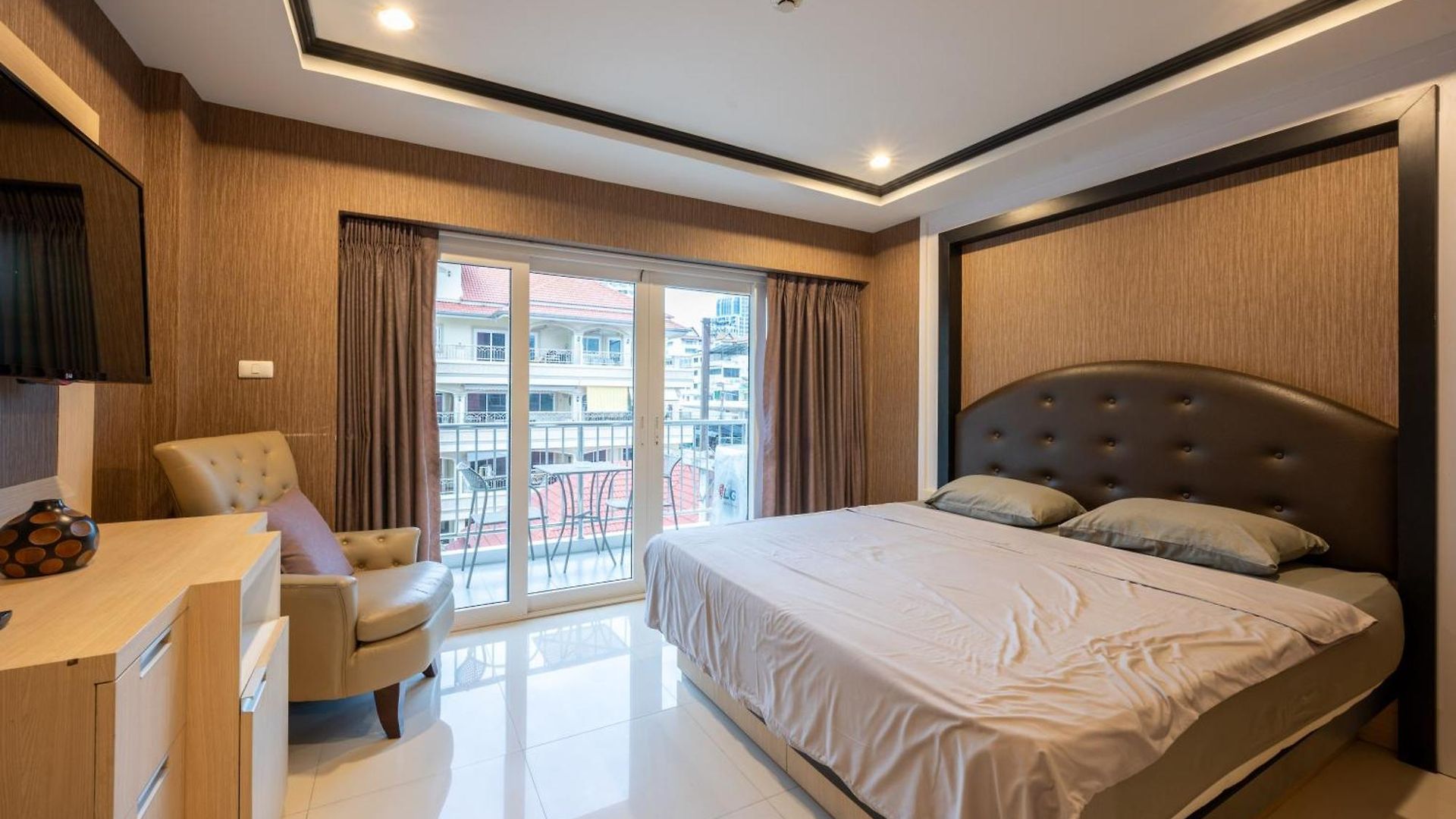 อพาร์ทเม้น New Nordic Vip 5 By Apartwell