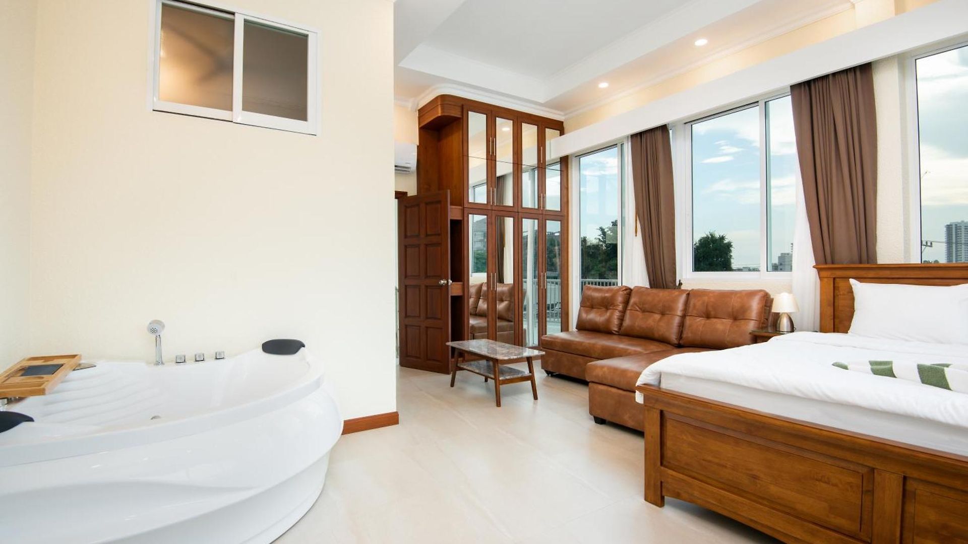 Pratamnak Luxury รีสอร์ท