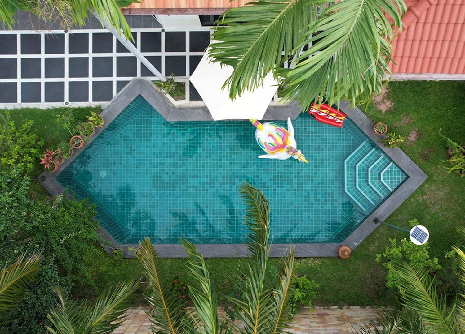 Phratamnak Seaside Pool * Pattaya