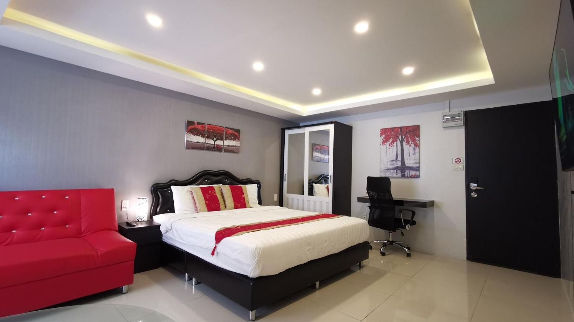อพาร์ทเม้น Luxury 4 Floor Pattaya