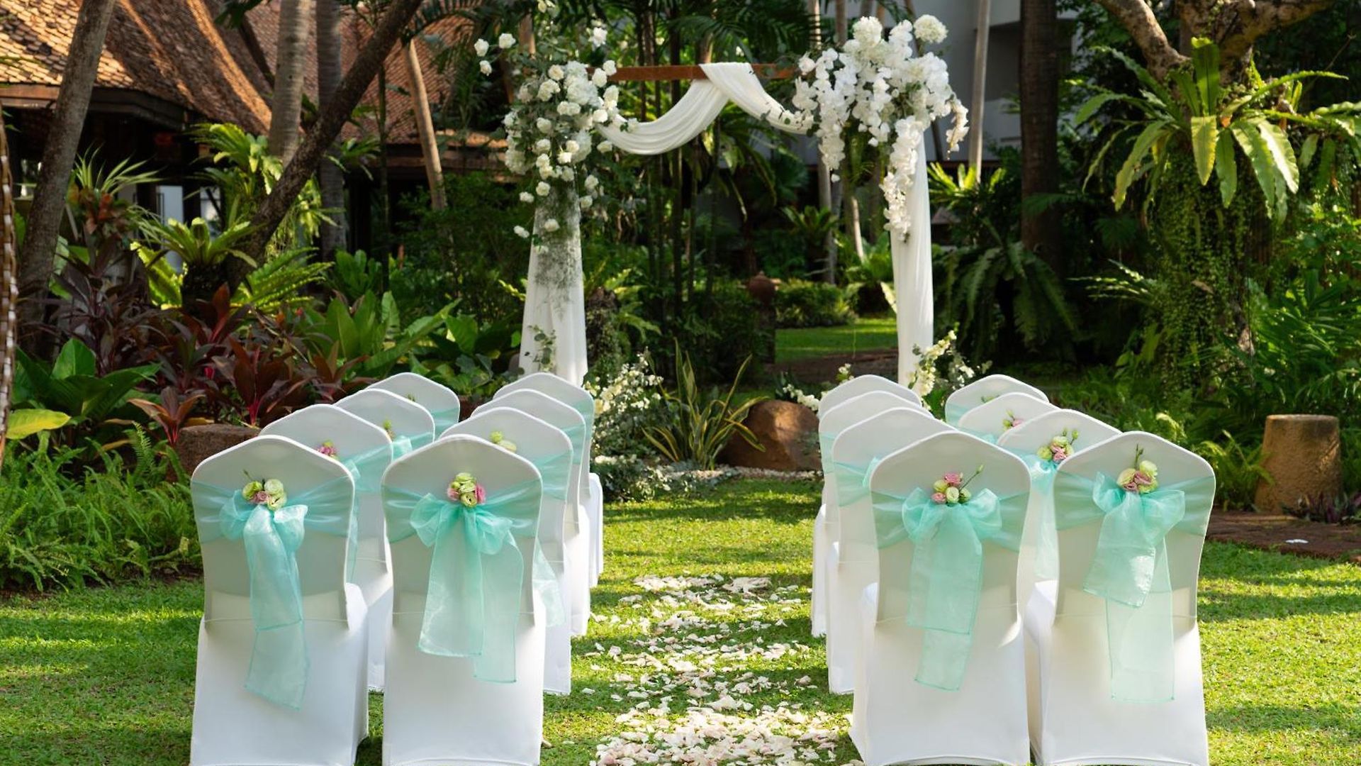 Avani โรงแรม 5*