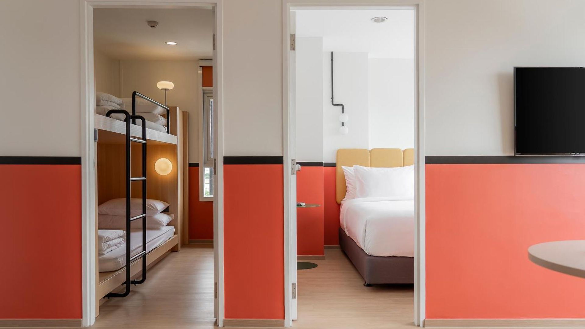 โรงแรม The Grass Serviced 4*