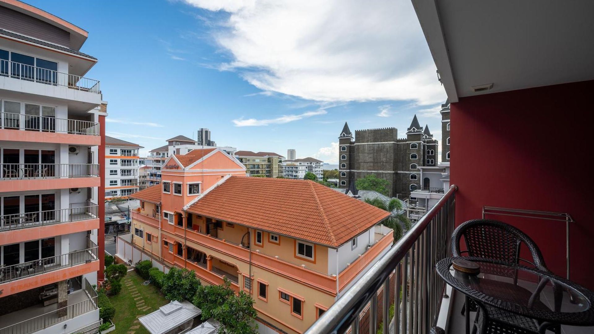 อพาร์ทเม้น New Nordic Marcus 2 By Apartwell