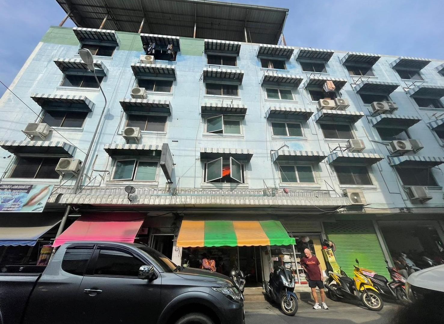 บ้านพัก Oyo 75494 President Pattaya