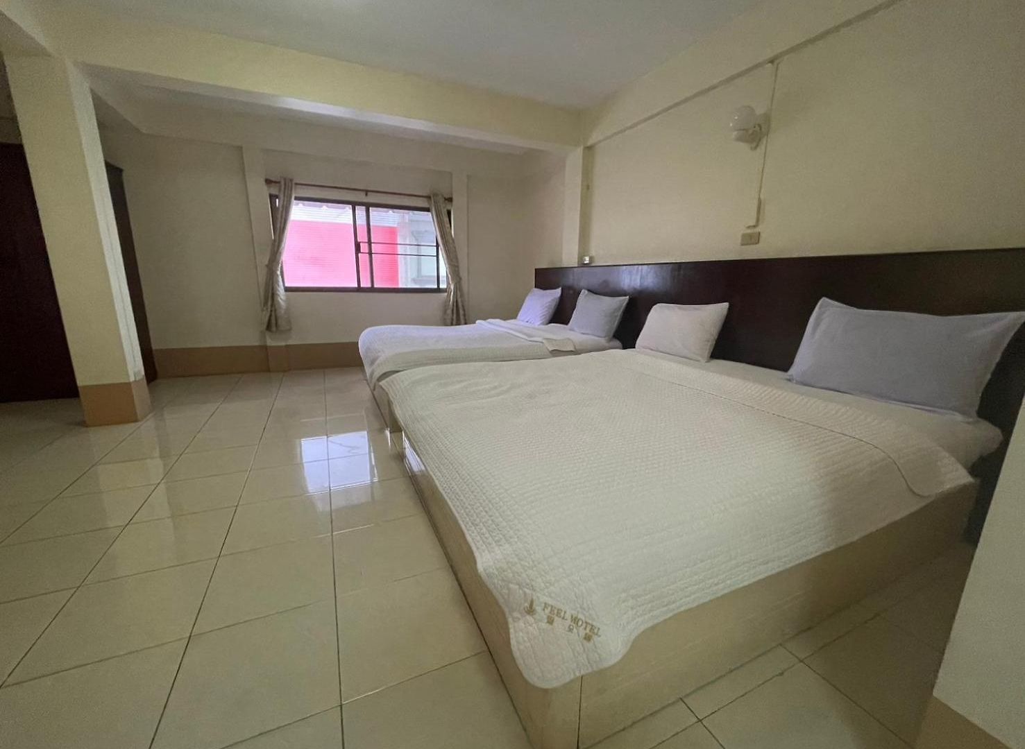 บ้านพัก Oyo 75494 President Pattaya