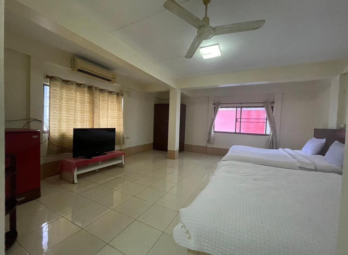 บ้านพัก Oyo 75494 President 3*