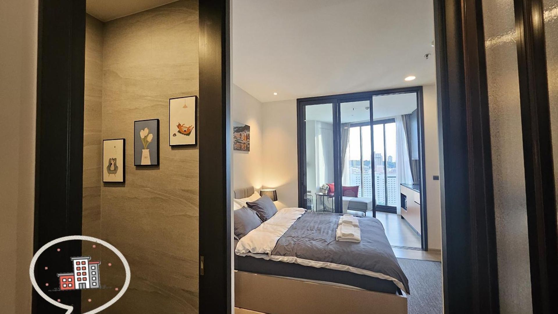 อพาร์ทเม้น The Edge High Floor & Seaview
