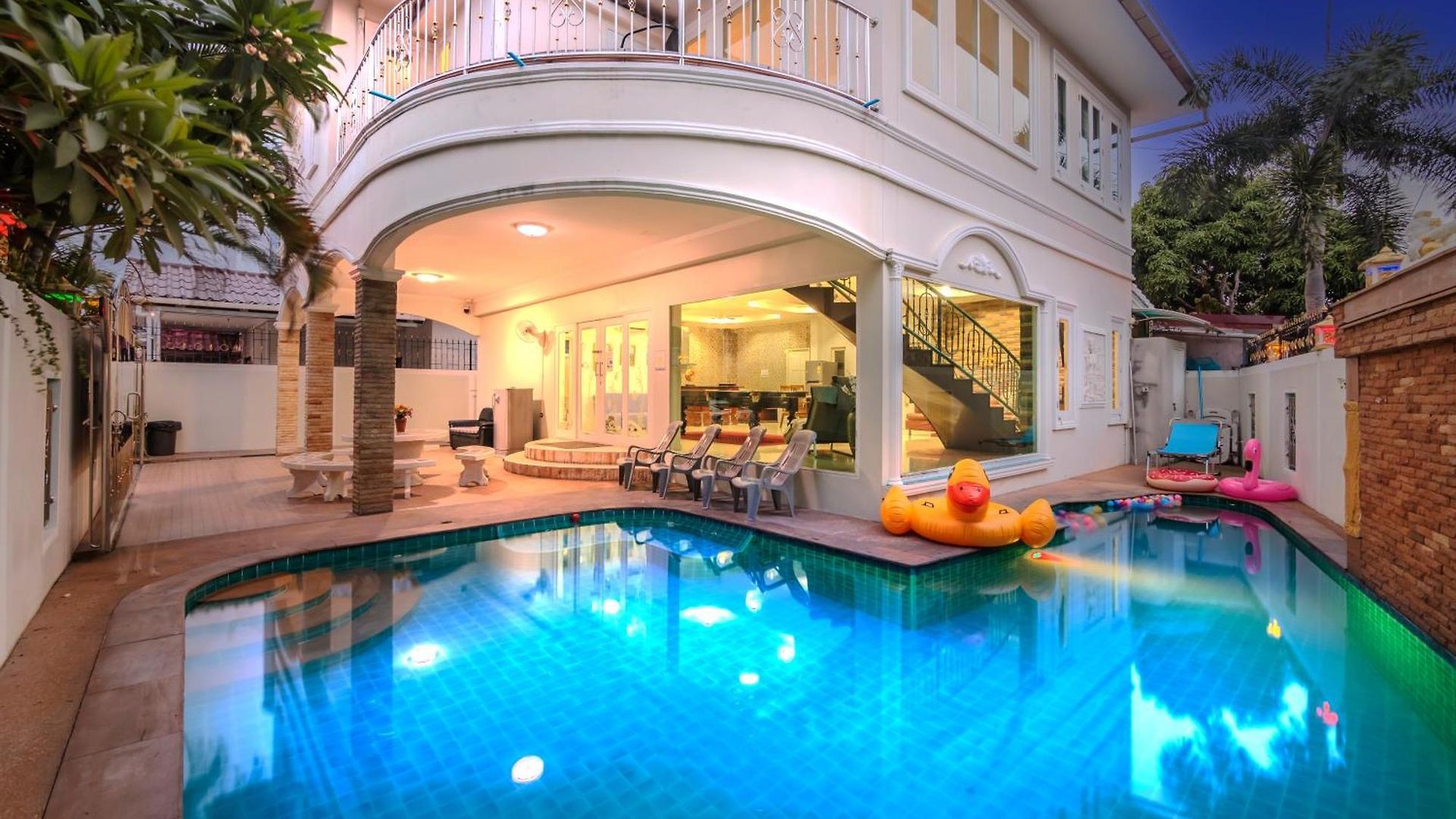 Tewaree Near Walking Street And Beaches วิลล่า Pattaya