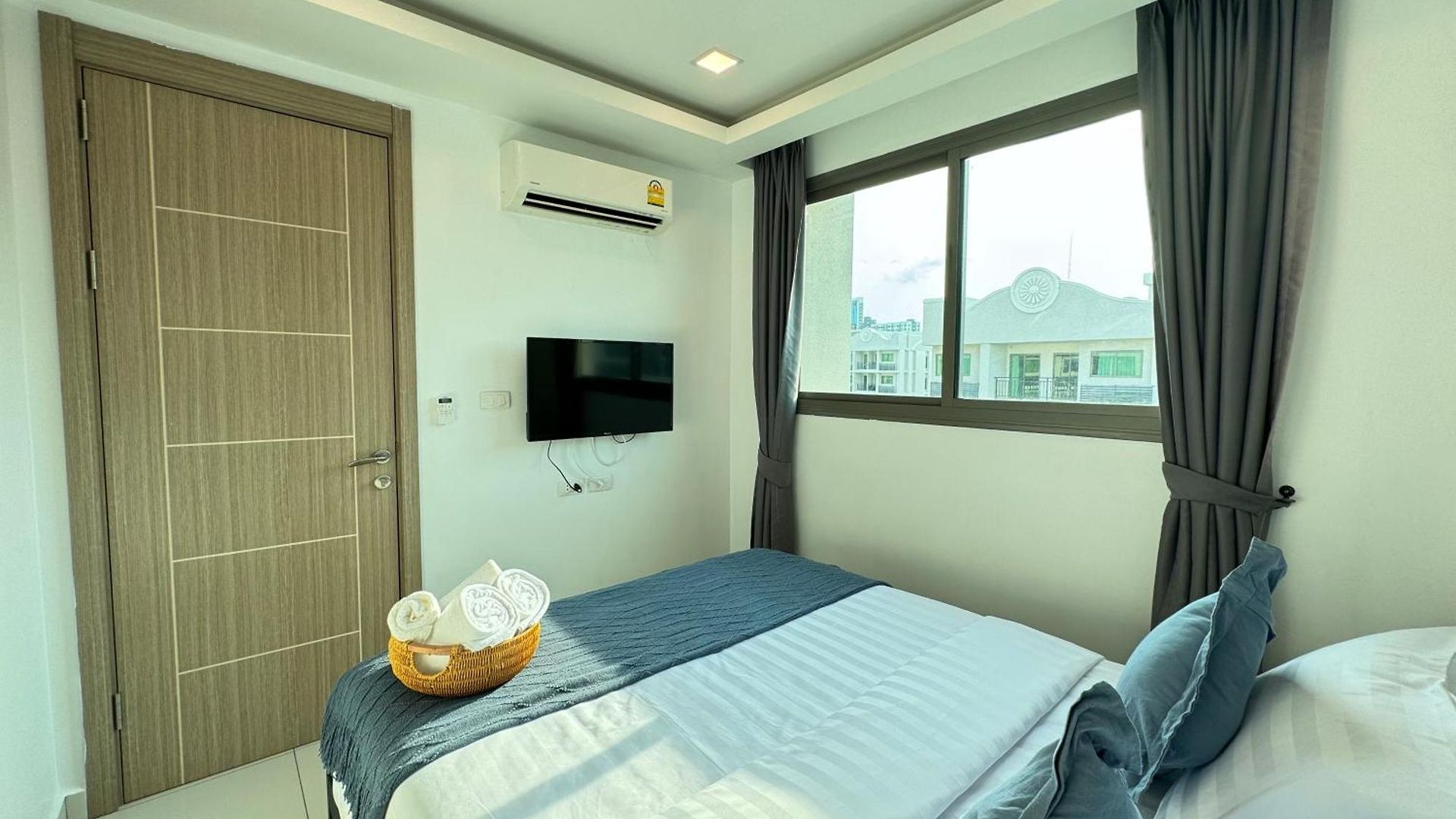 Acadia Continental Pattaya