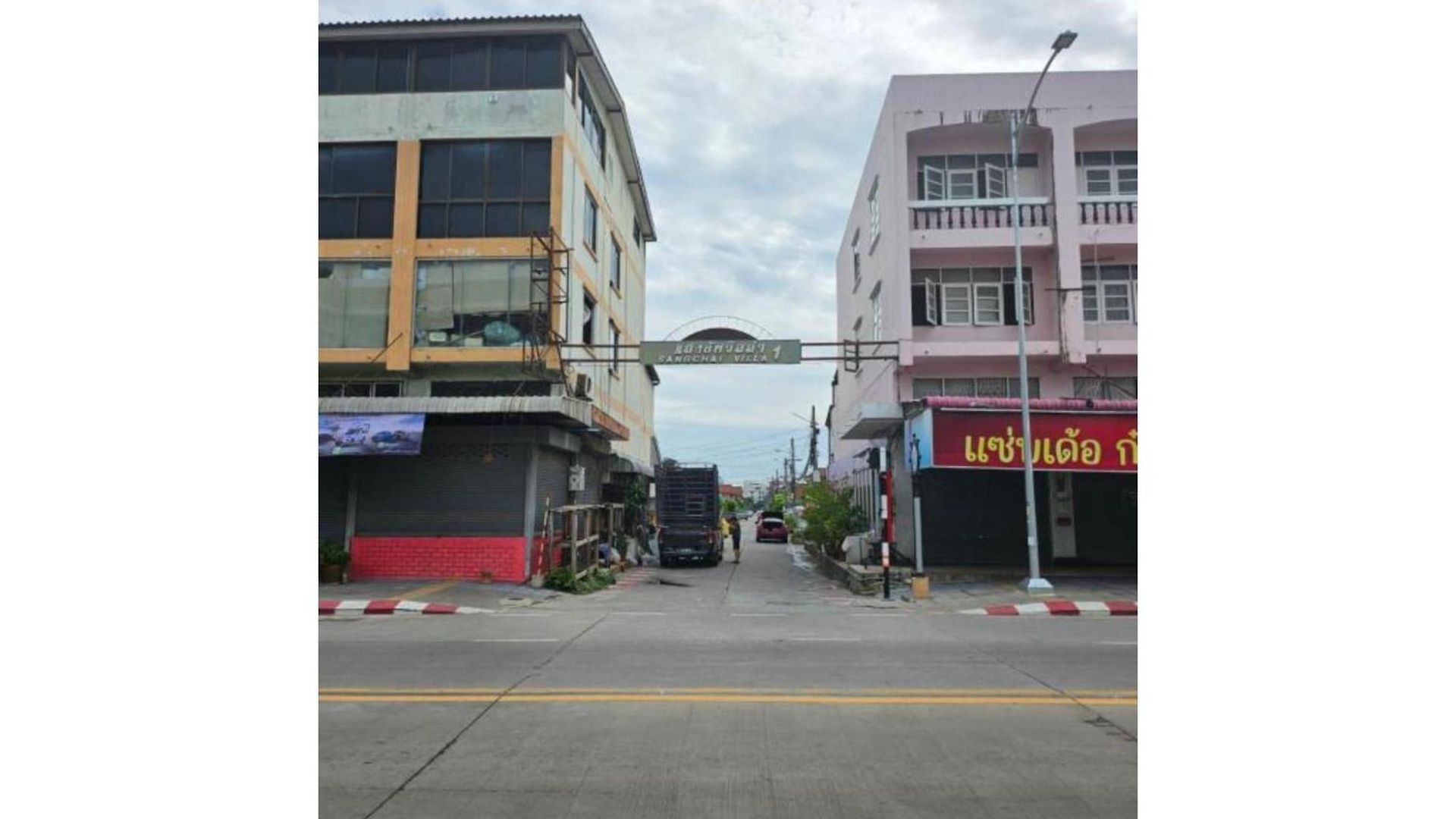 บ้านพัก In Guest - Superbe Maison Emplacement Extra Pattaya