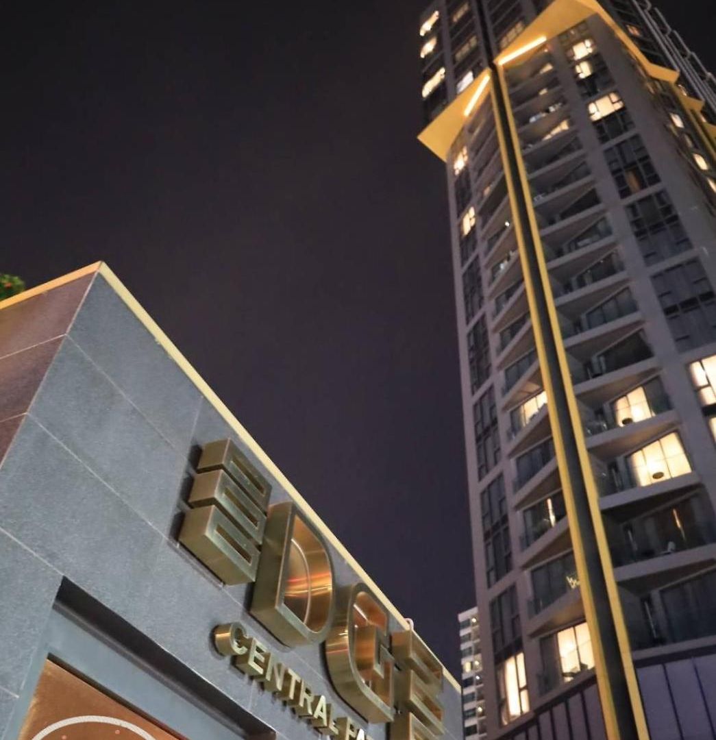 อพาร์ทเม้น The Edge High Floor & Seaview
