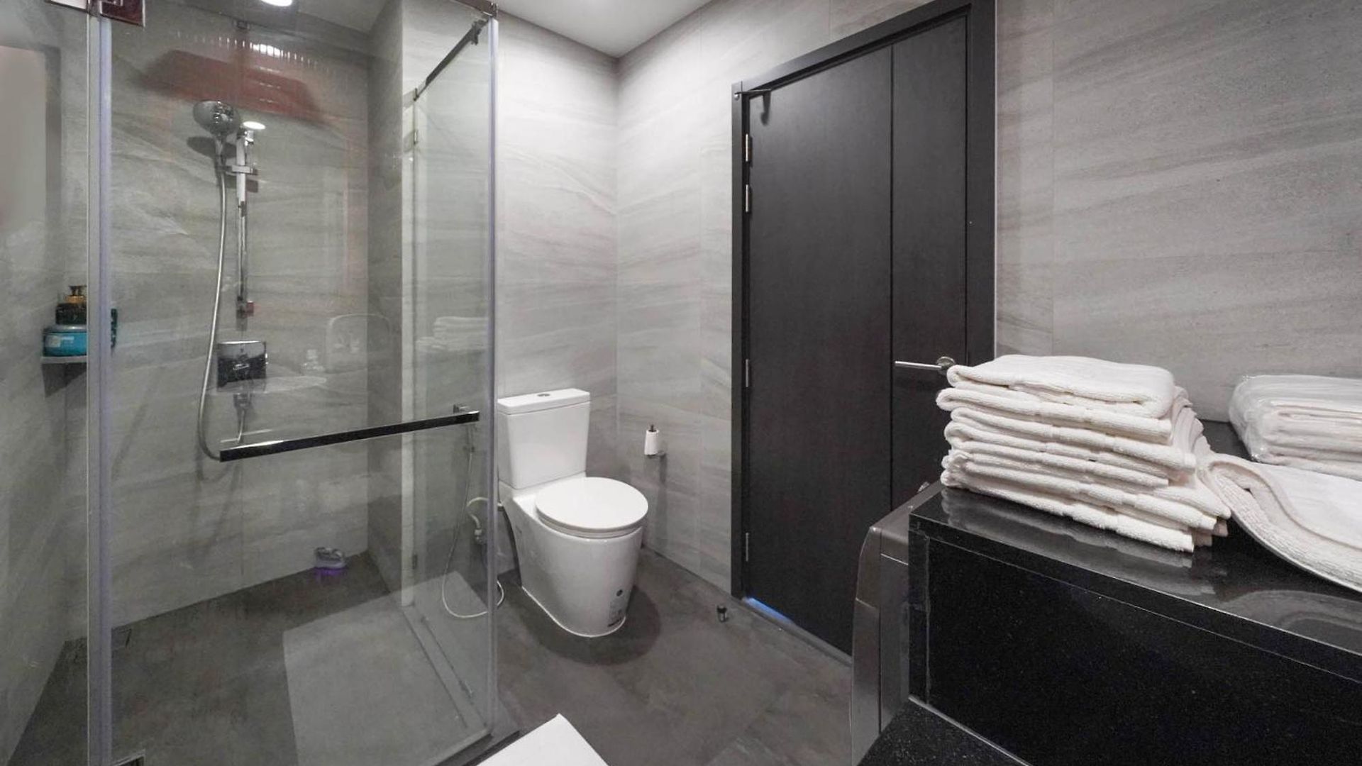 Edge 2br Ocean View Luxury Rooftop Pool Location อพาร์ทเม้น Pattaya