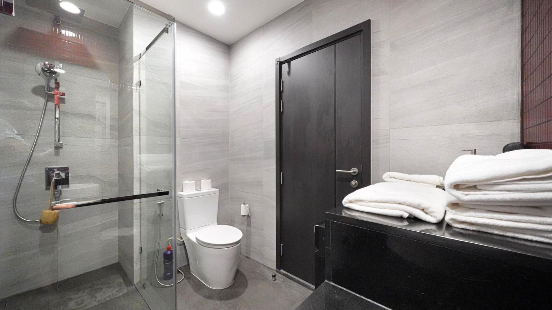 Edge 2br Balcony Garden View Infinity Pool & Location อพาร์ทเม้น
