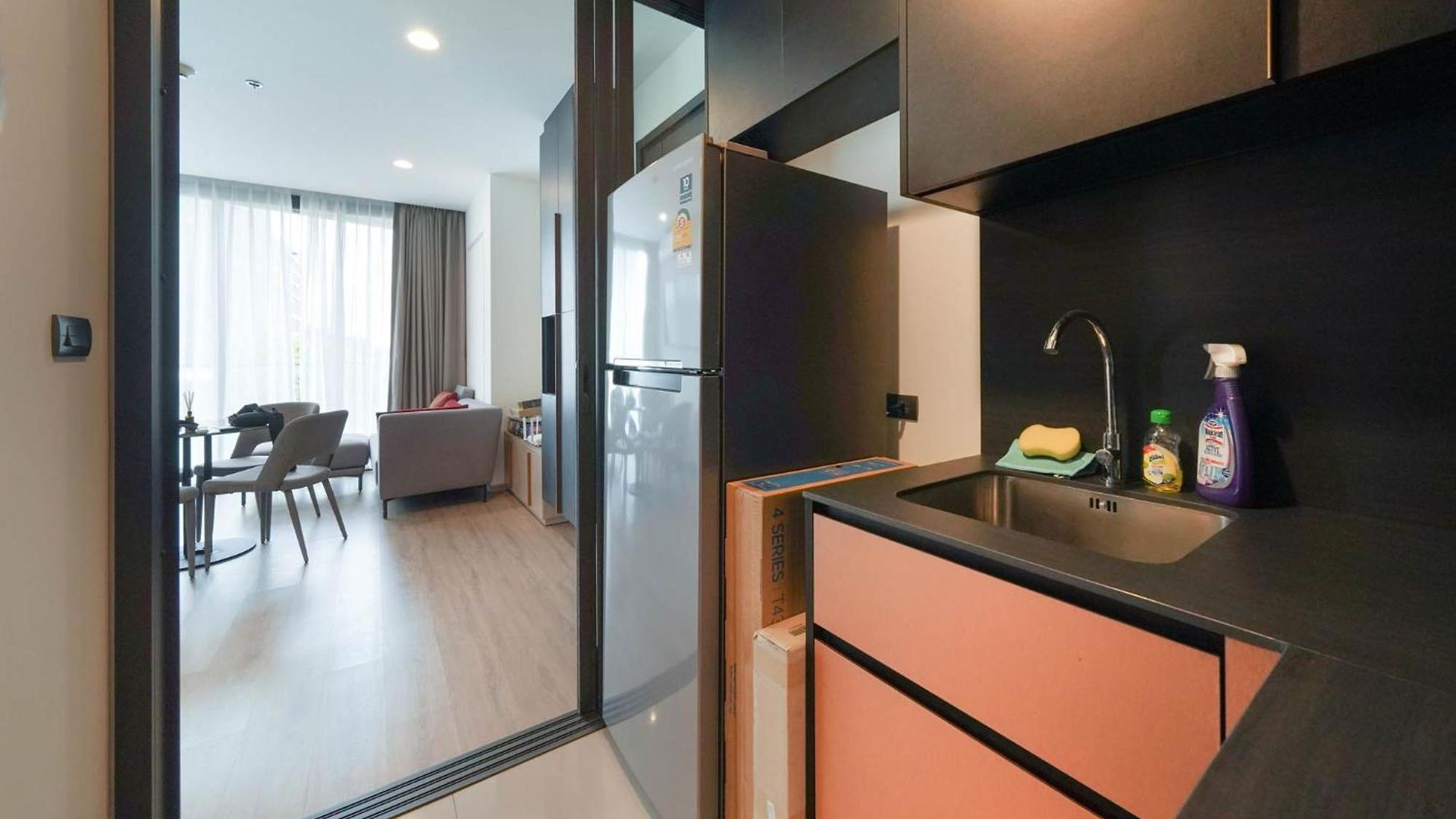 อพาร์ทเม้น Edge 2br Balcony Garden View Infinity Pool & Location *