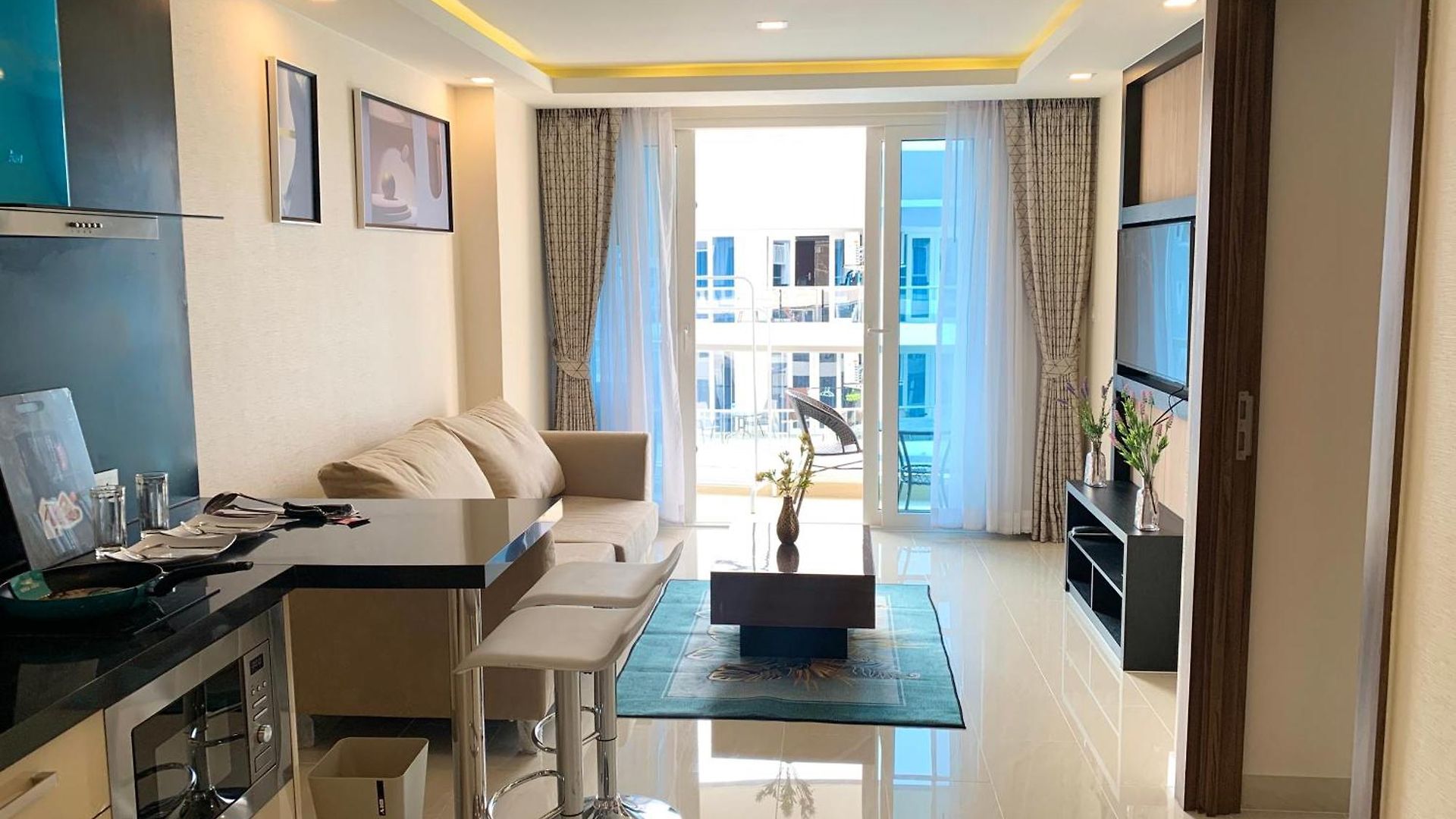 Centara Avenue By Daisy 1 Pattaya