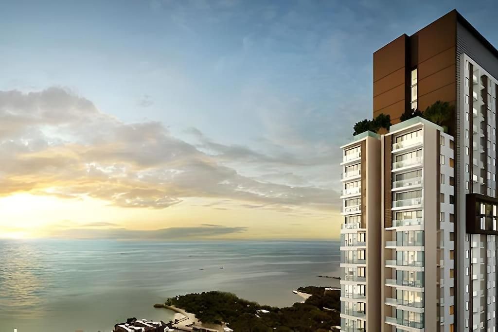 High Floor Sea View 2 Bedroom Near Walking Street อพาร์ทเม้น *