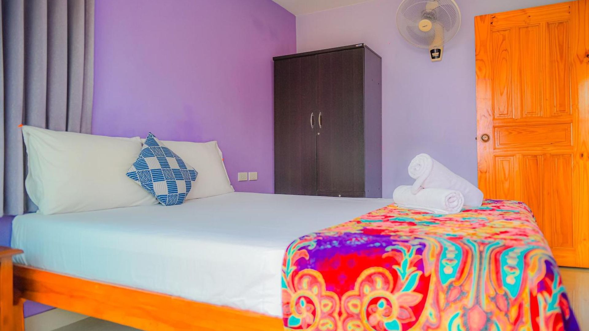 Phratumnak Hill Guest House 2*