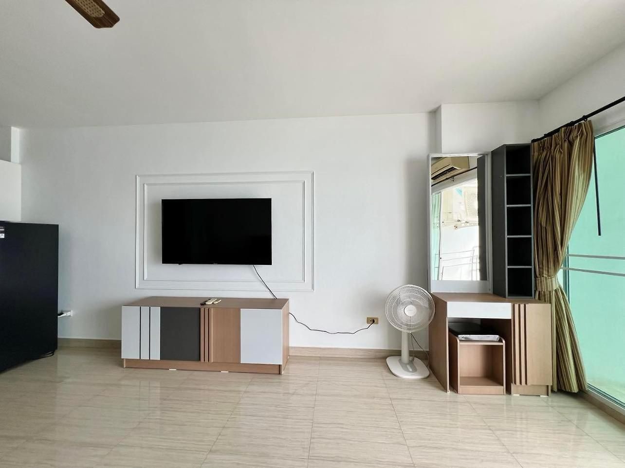 อพาร์ทเม้น Viewtalay Beachfront By Nd
