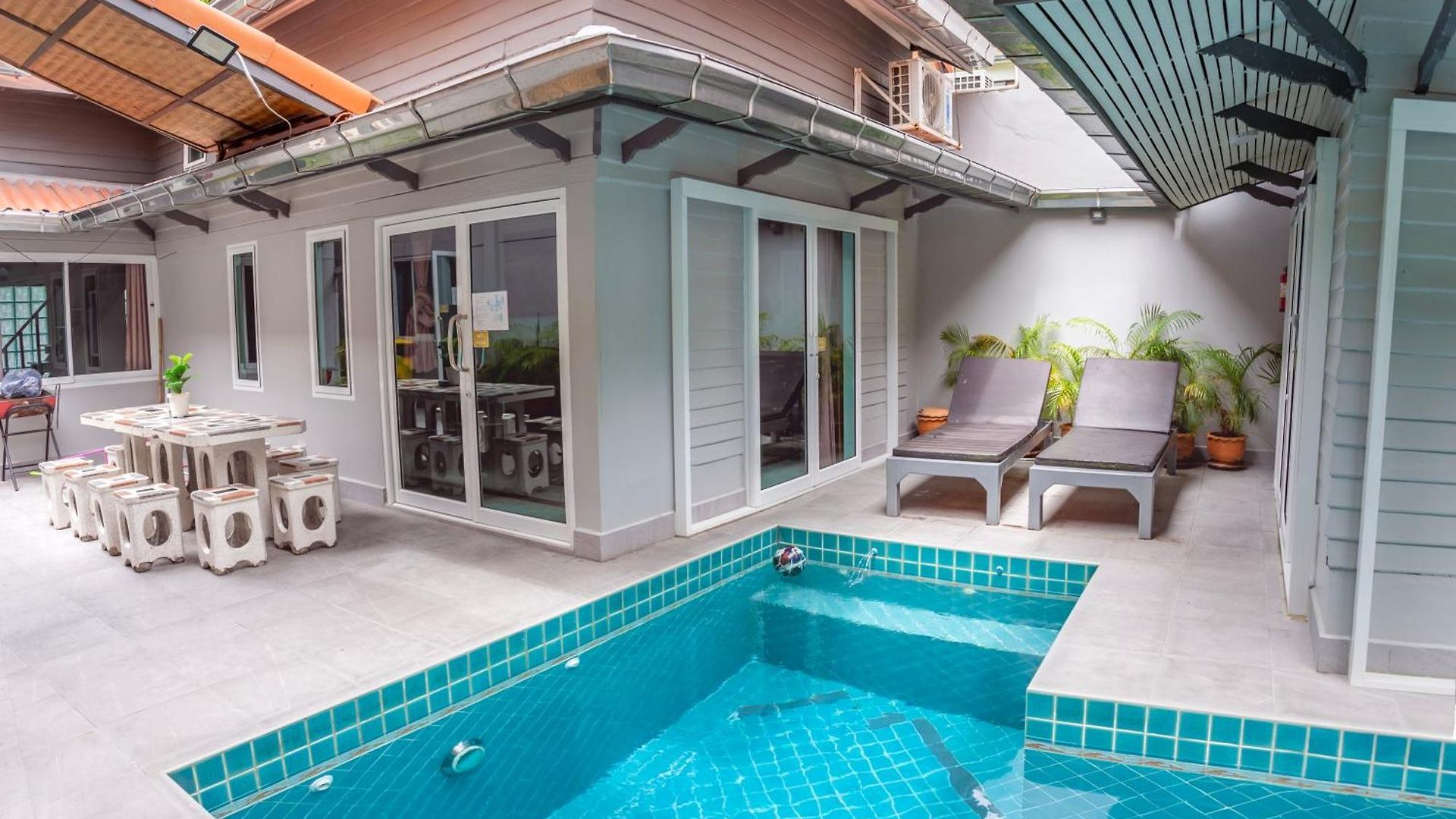 วิลล่า Romantic Pool - 6 Bedroom - Private Pool & Absolute Privacy - Perfect For Groups Pattaya