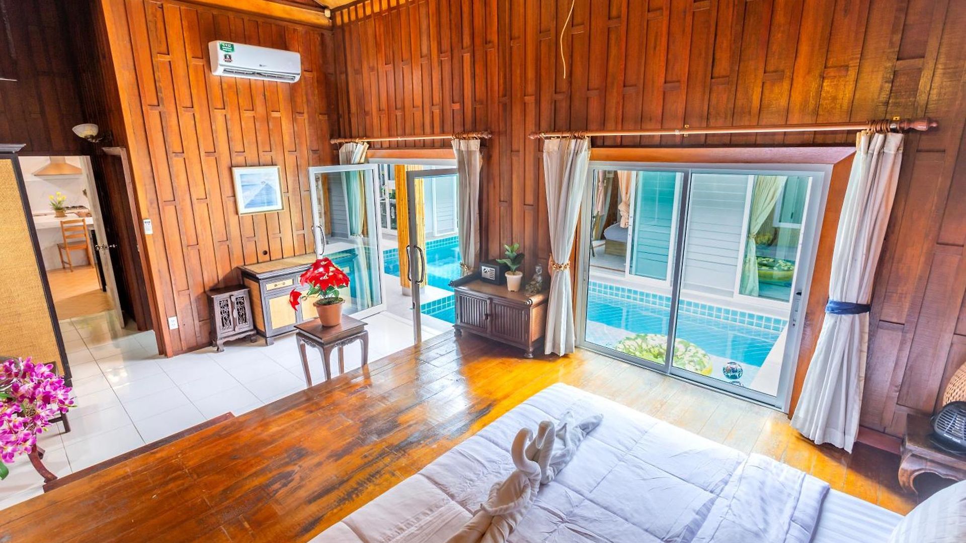 วิลล่า Romantic Pool - 6 Bedroom - Private Pool & Absolute Privacy - Perfect For Groups Pattaya