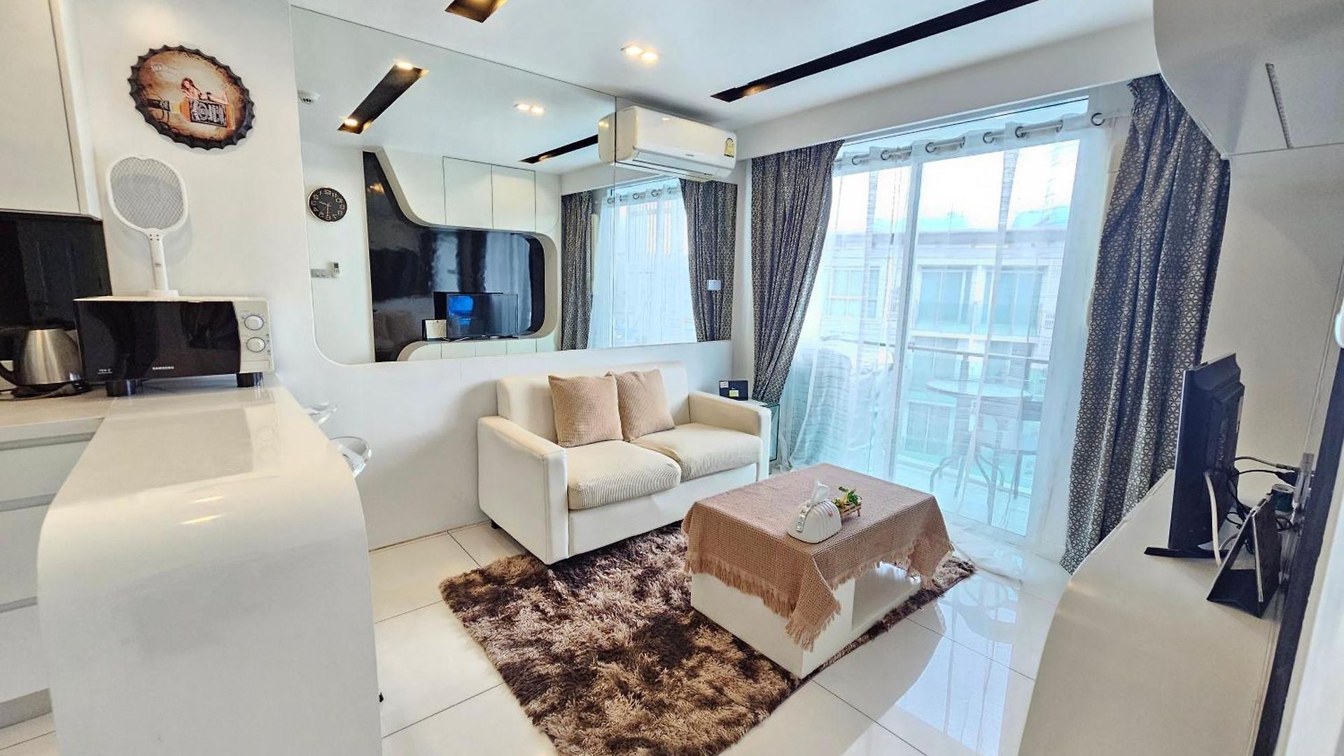 Apartment Center Residents Pattaya