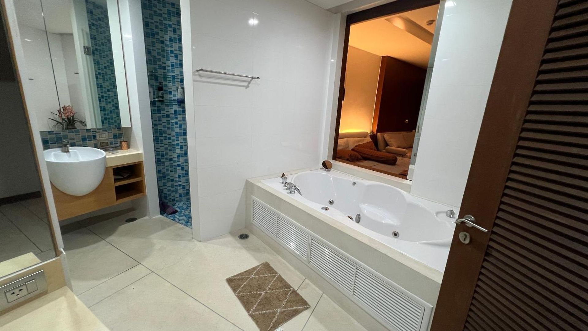 Ananya Beachfront Wongamat Paradise