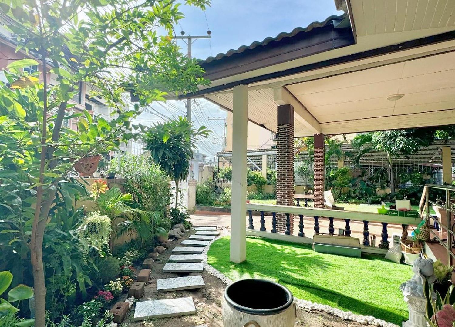 Sun And Moon House