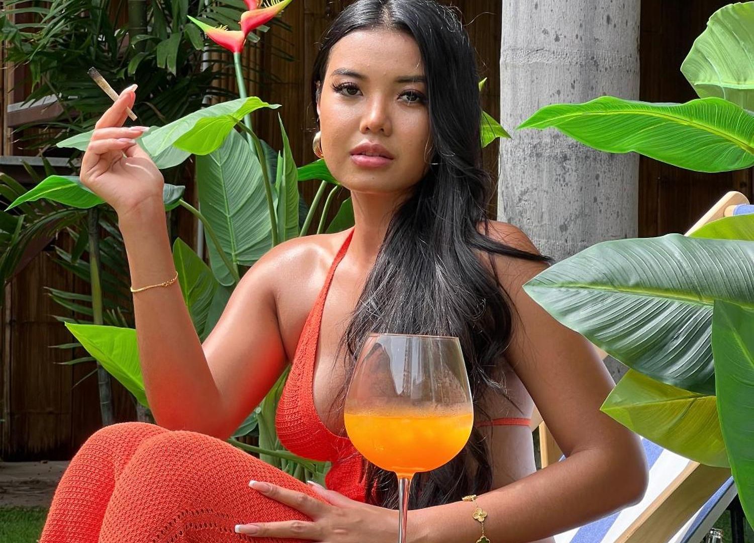 Smokers Beach Club & รีสอร์ท *