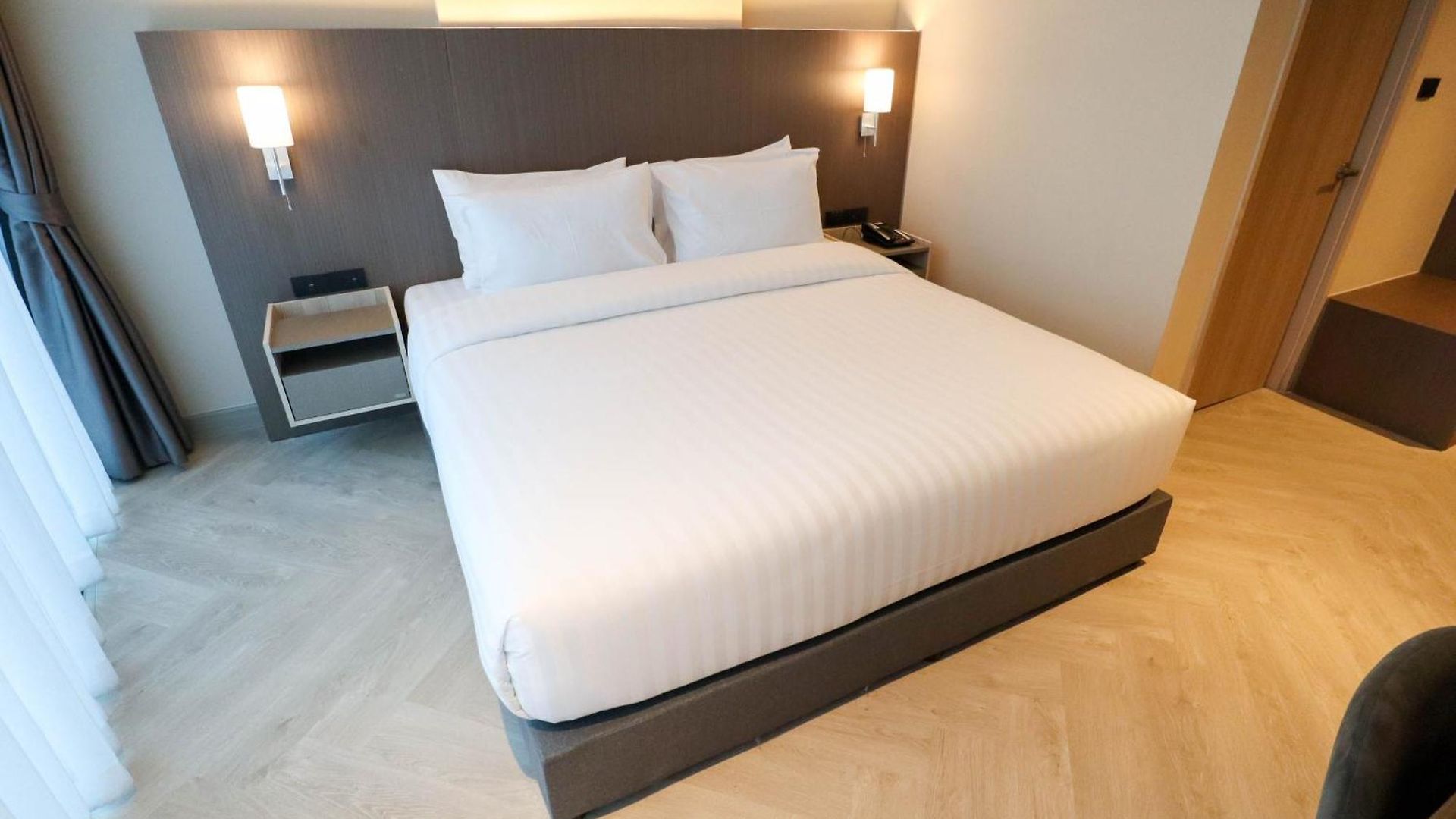 The One Cozy Living 4*
